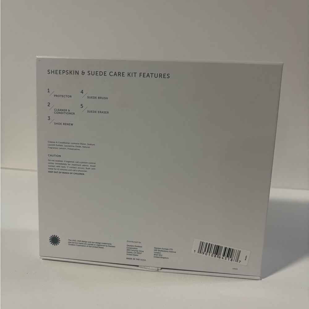 UGG Shoe Care Kit - Black and White - Picture 2 of 3